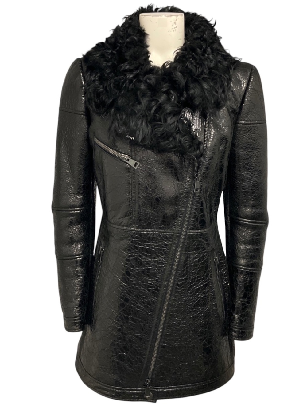 GUCCI VINTAGE BLACK LAMB SHEARLING LINED CRINKLED PATENT LEATHER COAT